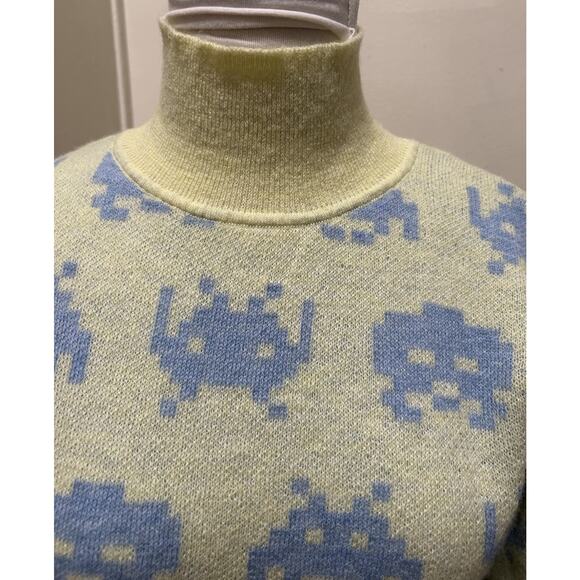ZARA Women's EUC Taito Space Invaders Mock Neck Crop Sweater Retro - Size Small - Picture 3 of 6